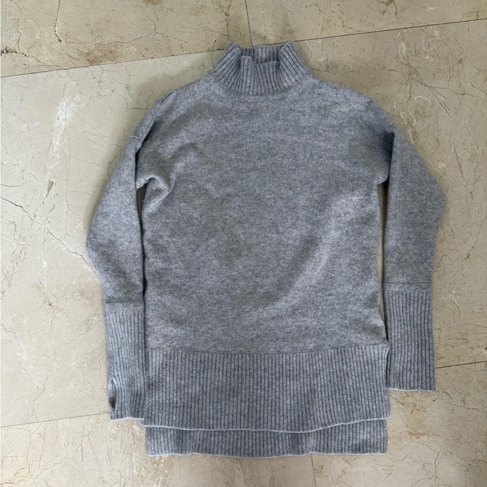 100% Cashmere Gray Mockneck Sweater